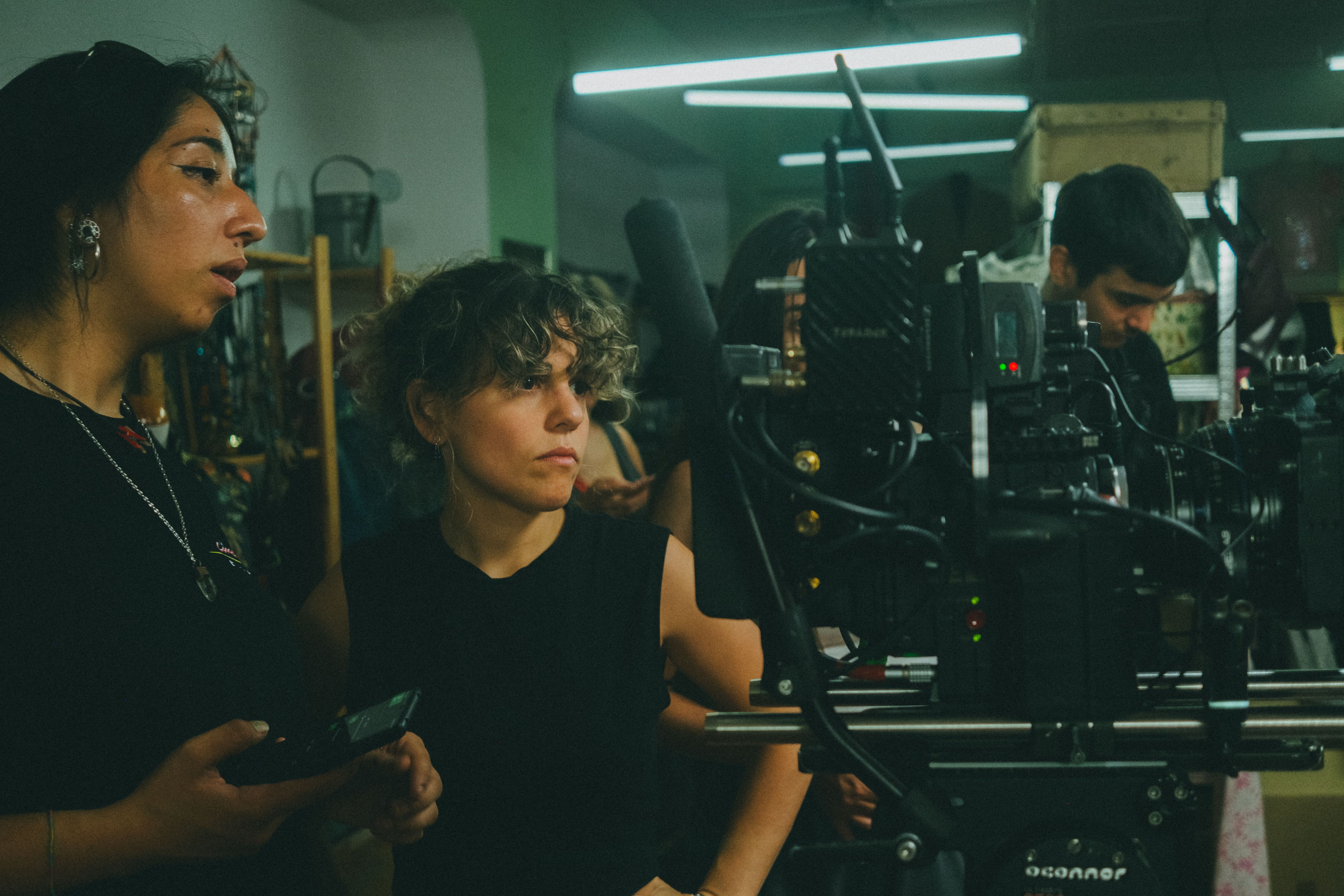 Behind the scenes 2